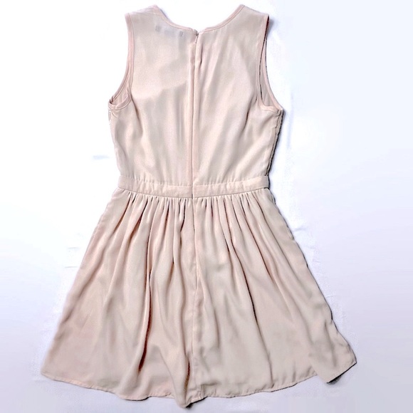 2 for$10 | Forever 21 | Pink Sequinned Sleeveless Mini Dress | Size Small - Picture 4 of 10